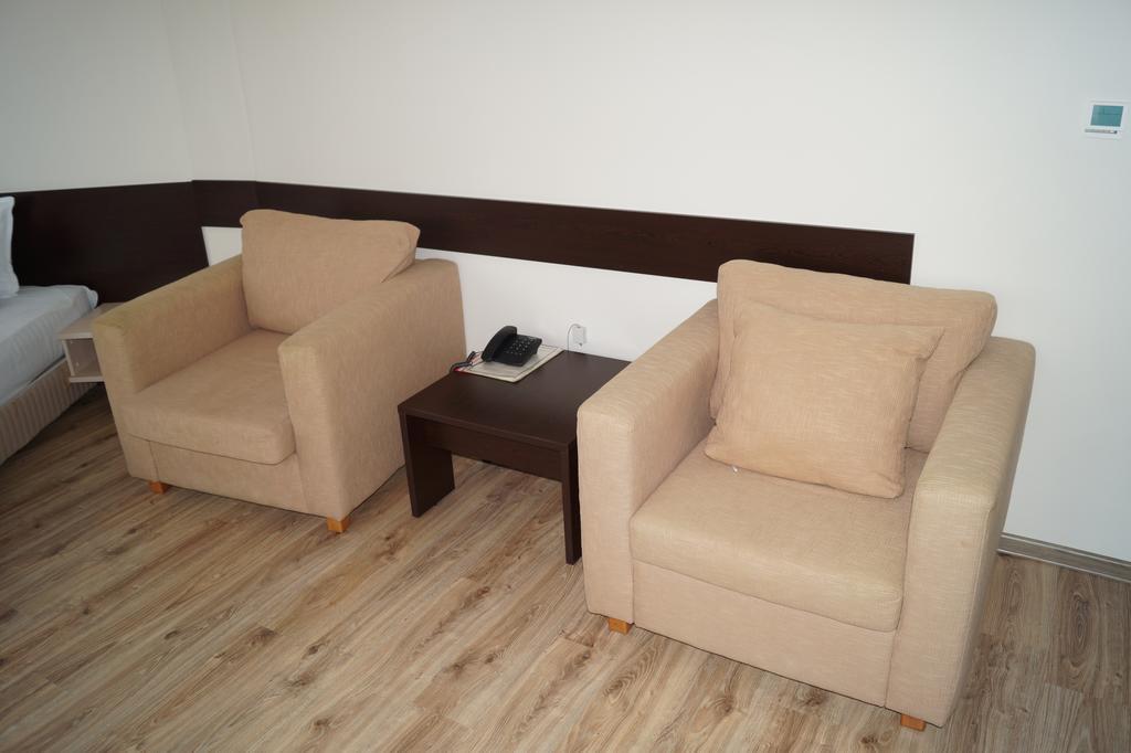Hotel Kardjali Kŭrdzhali Extérieur photo