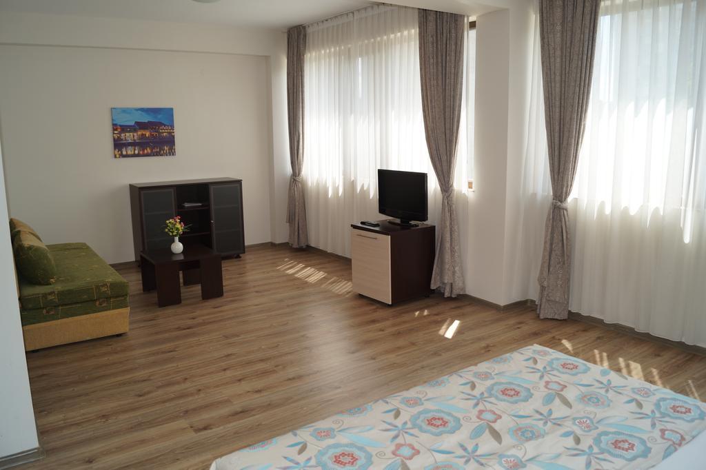 Hotel Kardjali Kŭrdzhali Extérieur photo