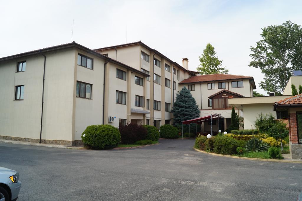 Hotel Kardjali Kŭrdzhali Extérieur photo