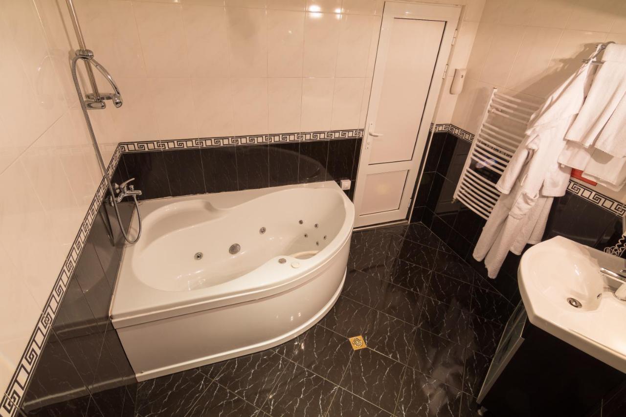 Hotel Kardjali Kŭrdzhali Extérieur photo